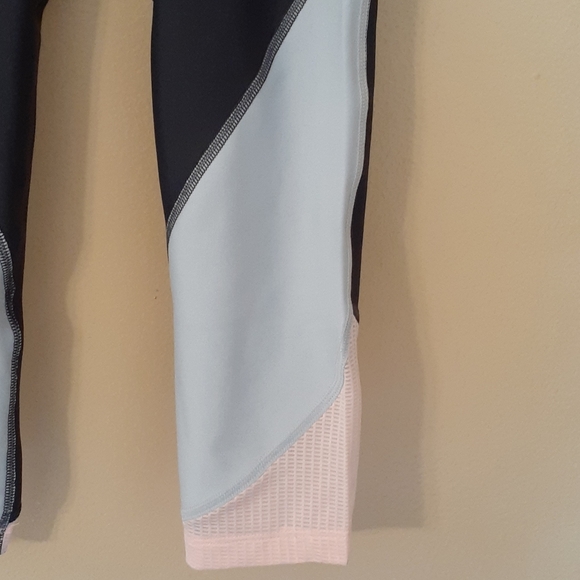 Under Armour  Legging - Picture 3 of 10